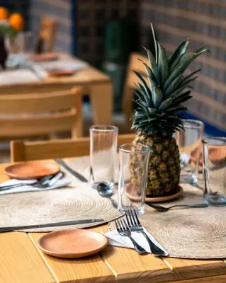 Un restaurante o sitio para comer en Grana B&B