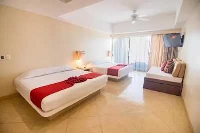 Cama o camas de una habitación en Mishol Bodas Hotel & Beach Club Acapulco Diamante