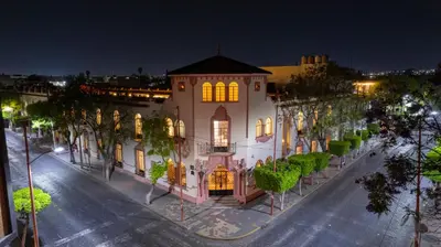 Edificio en el que se encuentra el hotel