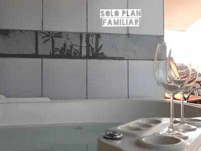 Plano de Bonita Casa en Condominio con Alberca y Acceso al Lago