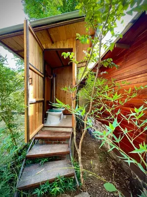 Jardín al aire libre en Santuario Ave Fénix-Cabañas