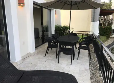 Un patio o zona al aire libre en Villa dentro del Hotel Vidanta Mayan Palace