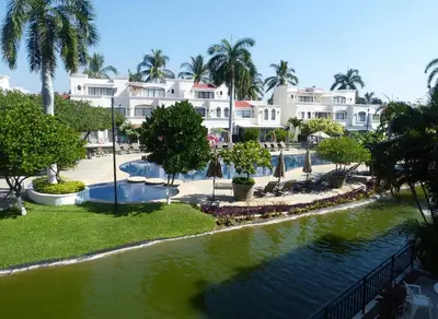 Jardín al aire libre en Villa dentro del Hotel Vidanta Mayan Palace