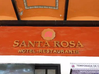 Certificado, premio, señal o documento que está expuesto en Hotel Santa Rosa