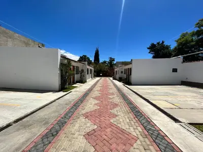 El barrio de los alrededores o un barrio cerca de este apartahotel