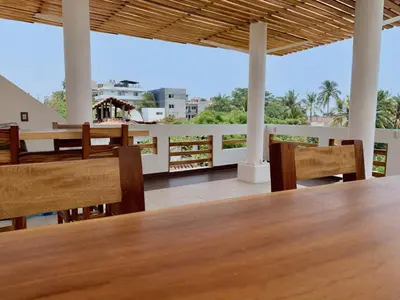 Un restaurante o sitio para comer en Lidxi Rosae