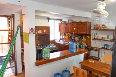 Una cocina o zona de cocina en Casa Lomas del Marinero Internet Starlink SIN GARAJE
