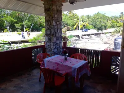 Un restaurante o sitio para comer en Departamento full equipped