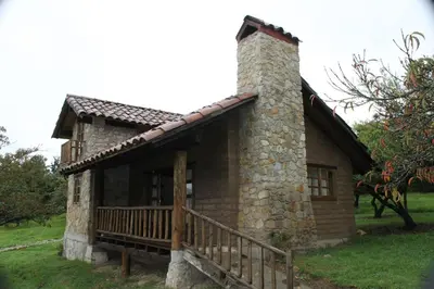 Edificio en el que se encuentra el chalet de montaña