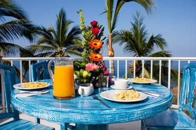 Comida en o cerca de este hotel