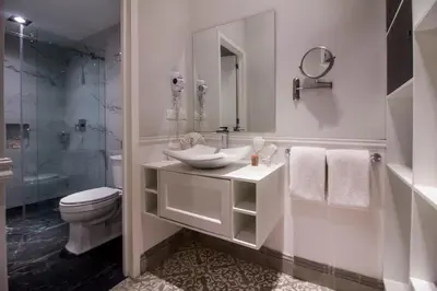 Un baño de Hotel Business Real 500