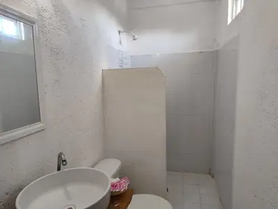 Un baño de Club Cadena