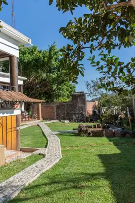 Jardín al aire libre en Hostal Maria Tepozteca