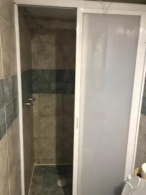 Un baño de Acapulco Cuerdas de mi Guitarra alberca abierta