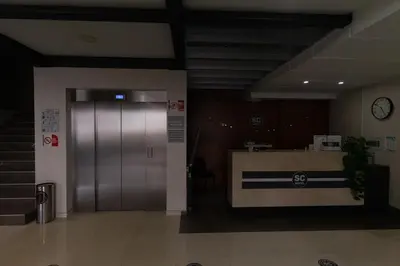 El vestíbulo o zona de recepción de SC HOTEL