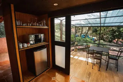 Una cocina o zona de cocina en Cabañas Tonal Mesti