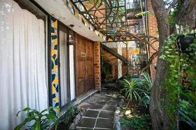 Jardín al aire libre en Ganesha by Majikal B&B