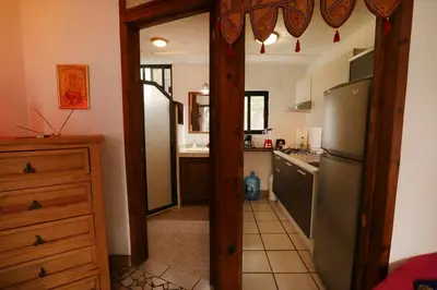Una cocina o zona de cocina en Ganesha by Majikal B&B