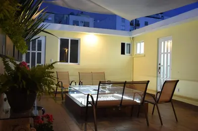 Plano de Habitación Jorge Negrete - Habitación independiente con baño privado y bella terraza común
