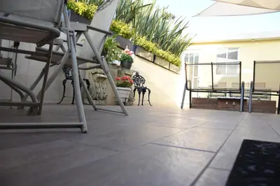 Un balcón o terraza de Habitación Jorge Negrete - Habitación independiente con baño privado y bella terraza común