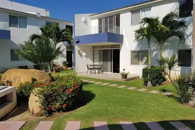 Jardín al aire libre en Casa en Acapulco Diamante