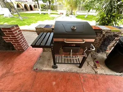 Barbacoa disponible para clientes en la villa