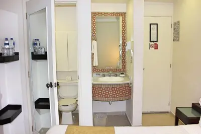 Un baño de Best Western Taxco