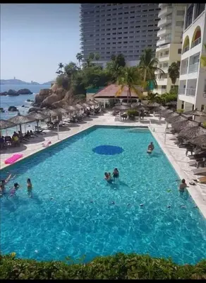 Piscina en o cerca de SUITE EN TORRES GEMELAS a pie de playa 1403 N