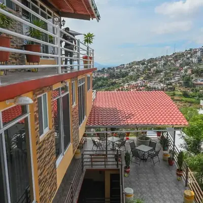 Casa LEONOR