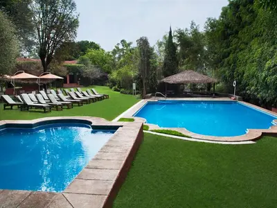 Piscina en o cerca de Hotel Racquet Cuernavaca