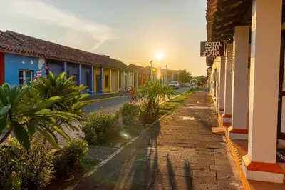 El barrio de los alrededores o un barrio cerca de este hotel