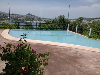 Piscina en o cerca de Sierra 3