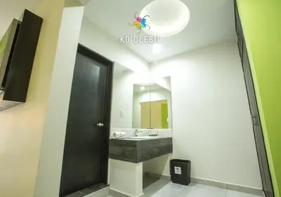 Un baño de KO'OLEBIL