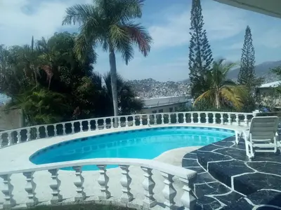 Piscina en o cerca de Casa con vista espectacular al mar con alberca
