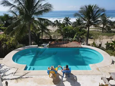 Piscina en o cerca de Beachfront Paradise Boutique Hotel - Breeze Room I