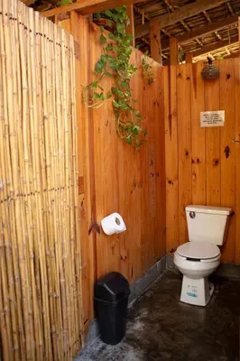 Un baño de Porã Chacahua