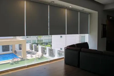 Piscina en o cerca de Condo en Zona de Hospitales Condo en Planta Baja