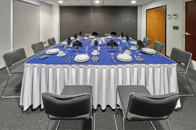 Zona business o sala de conferencias en City Express Junior by Marriott Puebla FINSA