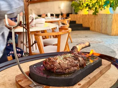Comida en o cerca de este apartamento