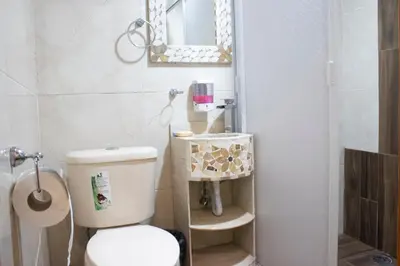 Un baño de Habitación doble zona centro