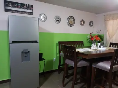 Una cocina o zona de cocina en Céntrico loft Boho chic con terraza, Wifi, cocina