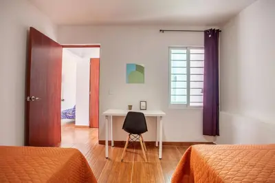 Zona de estar de Casa con alberca privada y jardin