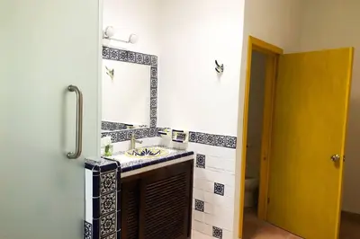 Un baño de Casa Ticumán, villa campestre cerca de Las Estacas