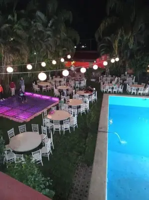 Piscina en o cerca de quintaolivos Jardín y Alberca!