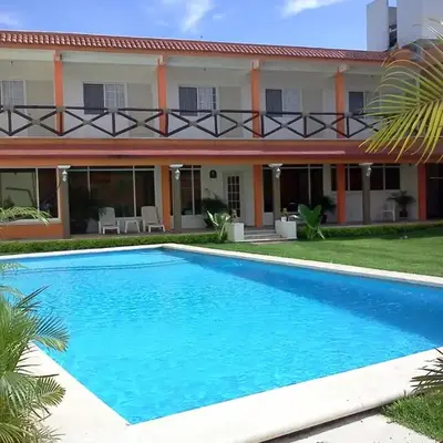 quintaolivos Jardín y Alberca!