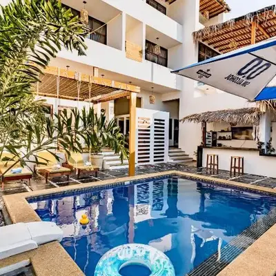 Punta Kai Hotel & Hostal