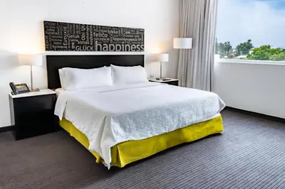 Cama o camas de una habitación en Holiday Inn Express & Suites Puebla Angelopolis by IHG