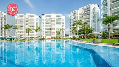 Piscina en o cerca de Departamento en Paraiso Country Club - Amenidades de lujo