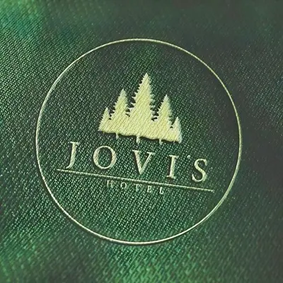 Certificado, premio, señal o documento que está expuesto en Jovis Hotel - Lujo Cultural