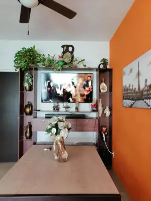 Una televisión o centro de entretenimiento en Casa Adhita, tú confort es nuestra prioridad.